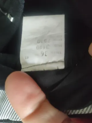 Pantalón de traje negro, usado solo una vez,talla3