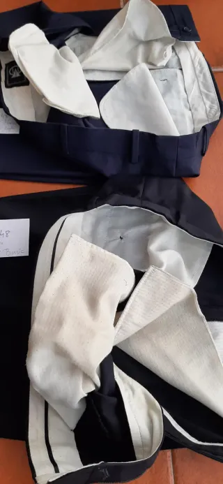 Lote 2 Pantalones Caballero T. 48 Azul y Negro