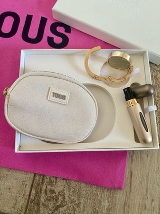 Cofre regalo y bolsa de tela Tous