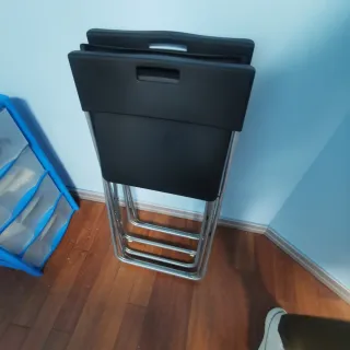 Sedie pieghevoli nere. Prezzo per 5 sedie