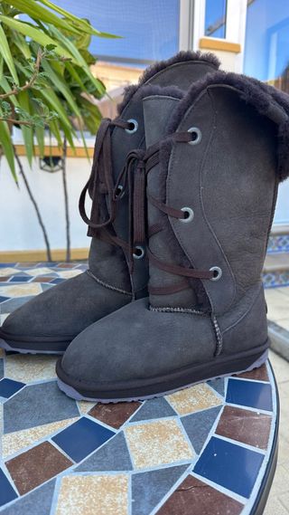 Botas altas EMU Australia talla 40