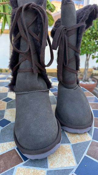 Botas altas EMU Australia talla 40