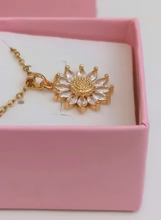 Collar Girasol Baño oro.