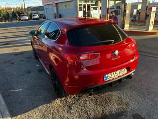 Alfa Romeo Giulietta sport 2011