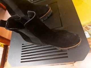 Botines Alpe negros ante