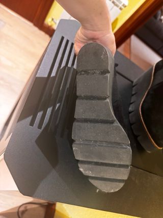 Botines Alpe negros ante