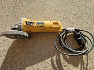 Radial Dewalt D28011