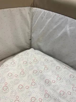 Cuna colecho reclinable Chicco