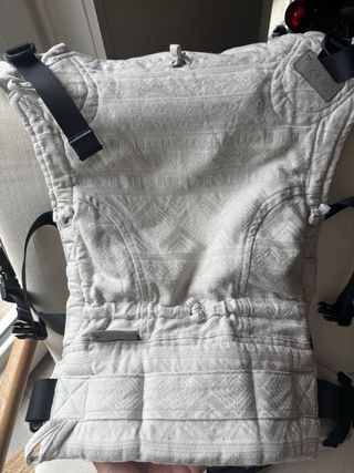 Mochila portabebés Fidella Baby sin usar