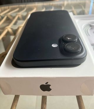 iPhone 16 Negre