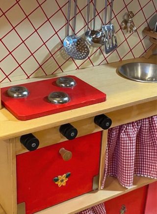 Cocina de juguete de madera