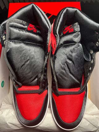 Jordan 1 High Satin Bred 42.5