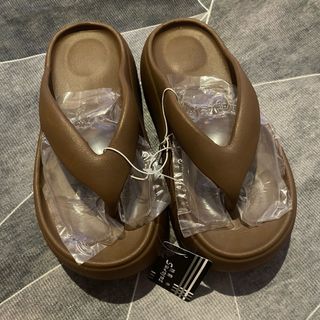 Sandalias marrón de tacón grueso | Talla 35/36