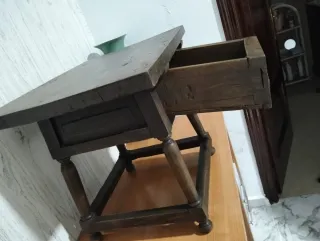 Mesa antigua madera siglo XVIII
