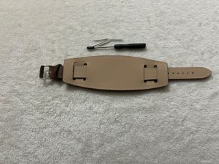 Correa de reloj marrón / Estilo Trinchera