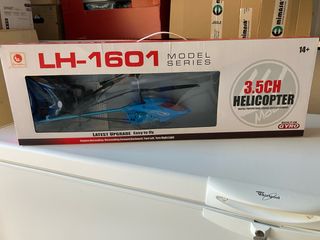 Helicóptero teledirigido LH-1601
