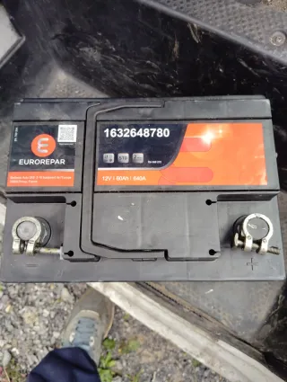 Batería Coche EUROREPAR 12V 60Ah 640A