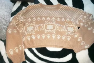 Jersey de punto beige y blanco