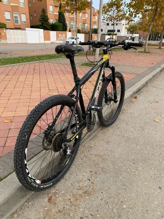 Bici Scott Scale 70