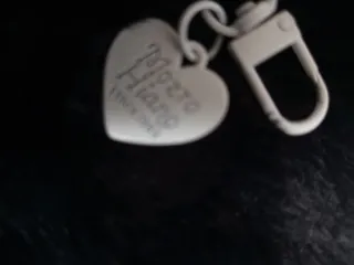 Llavero perro globo blanco