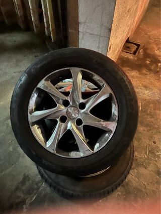 Neumáticos de coche