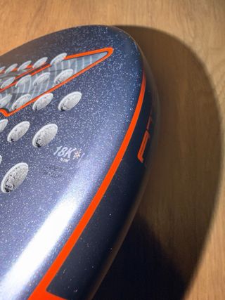 Pala NOX AT10 18K Agustín Tapia 2025