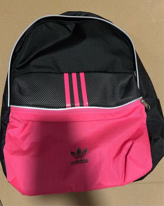 Mochila Adidas Negra y Rosa