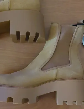 Botín Chelsea Piel Beige Talla 38