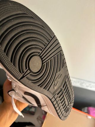 Nike Jordan 1 Blanco y Negro