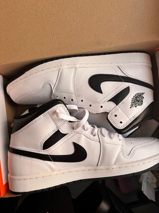Nike Jordan 1 Blanco y Negro