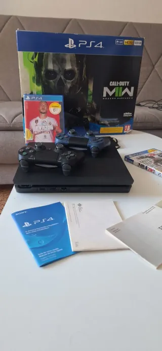 Console PS4 (PlayStation 4) Nera + Giochi