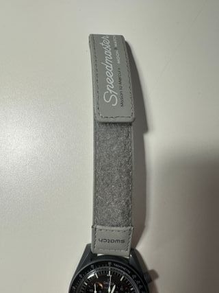 Reloj Cuarzo Negro Gris