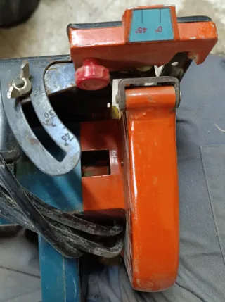 Sierra Circular Profesional Virutex