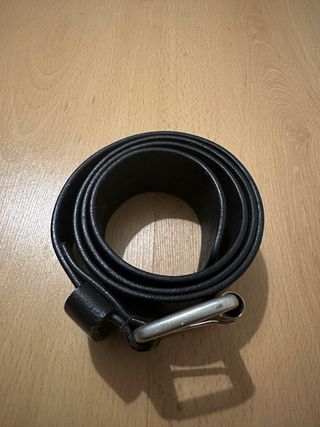 Cinturón de piel negro 100cm