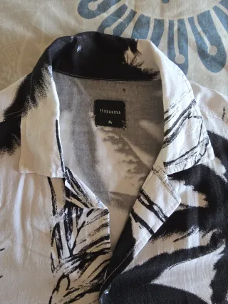 Camisa Terranova Estampado Palmeras Talla M