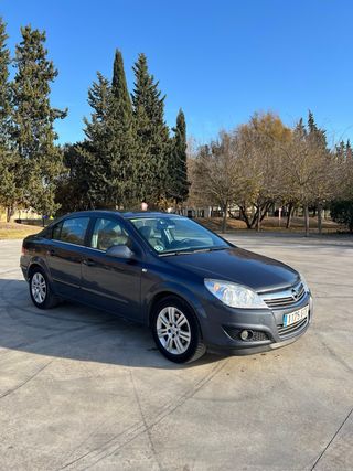 Opel Astra Sedan 1.7 CDTI EcoFlex 2010