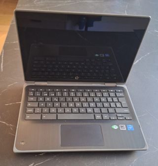Chromebook HP con custodia