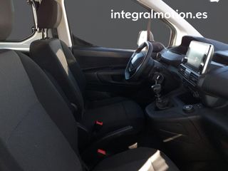 Peugeot Partner 4x4 doble cabina Long BlueHDi 96kw combi