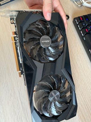 AMD Radeon RX 6600 XT 8GB