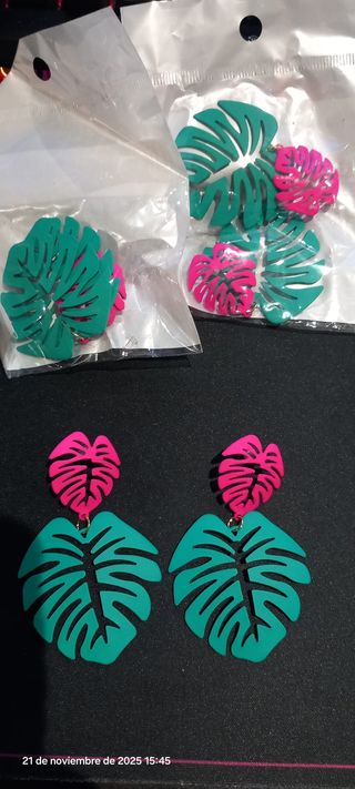 Pendientes hoja bisutería verde y rosa