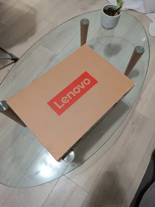 Lenovo IdeaPad Slim 3 15IAH8 (i5/16GB/512GB SSD)