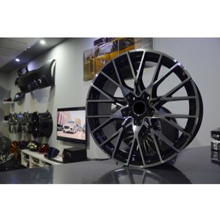 Juego de 4 Llantas 20 M2 Competicion Black BM066