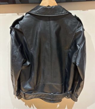 Cazadora Biker Efecto Piel Zara