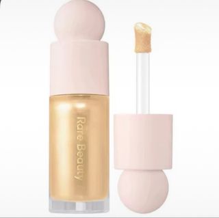 Iluminador rare beauty