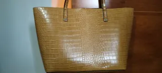 Bolso shopper efecto piel cocodrilo