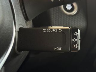 Renault Clio 1.0TCE 100CV.-" EQUIPADO ".- " ETIQUETA MEDIOAMBIENTAL C VERDE ".- " GARANTÍA CON COBERTURA EUROPEA ".-