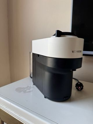 Cafetera Nespresso Vertuo Pop