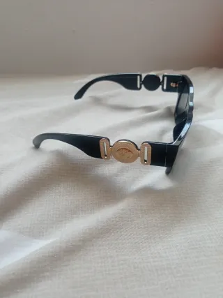 Gafas de Sol Versace Negras y Doradas