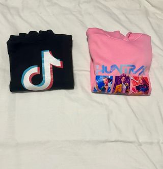 Sudaderas TikTok y K-Pop