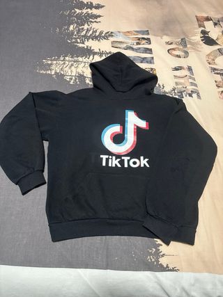 Sudaderas TikTok y K-Pop